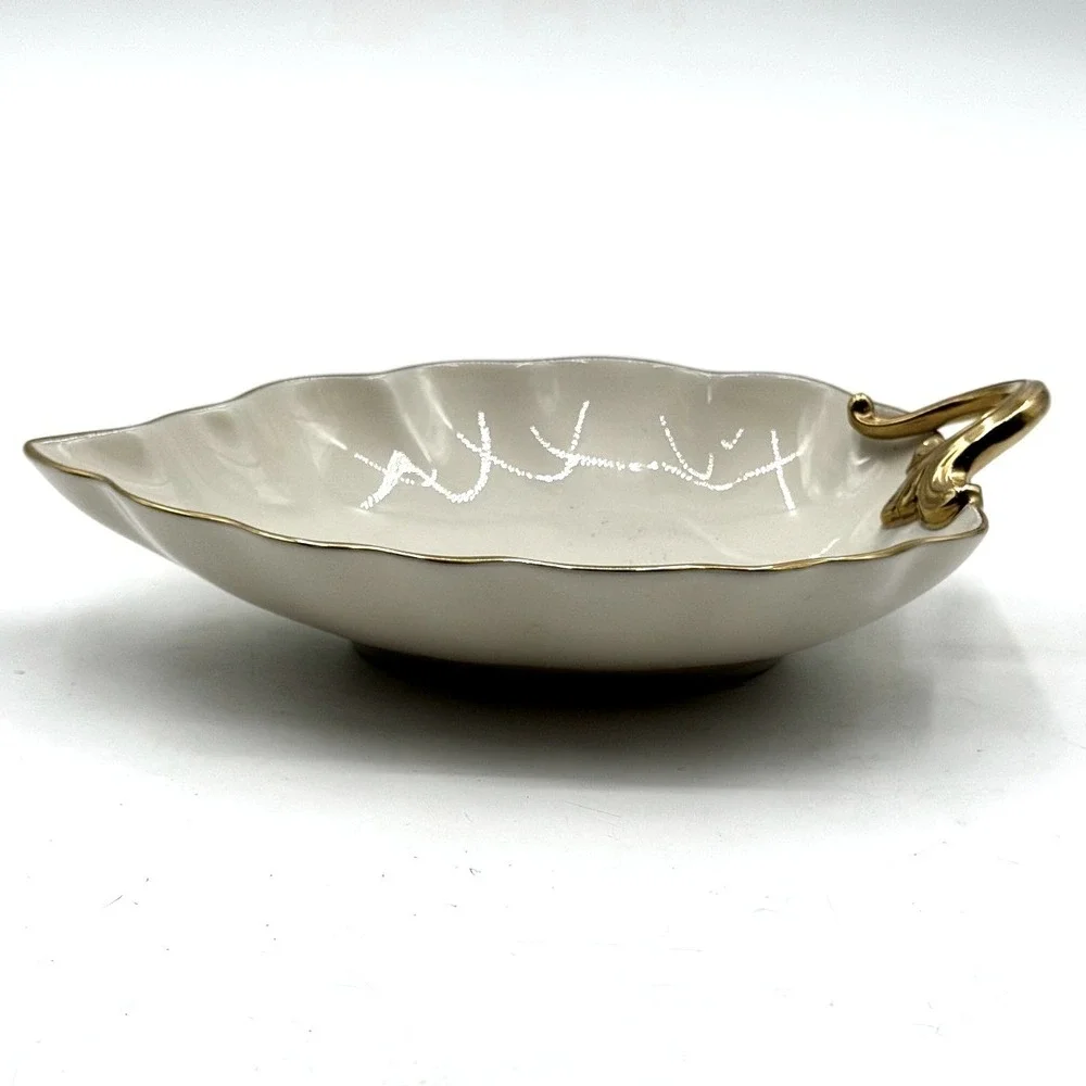 Lenox Ivory Porcelain Leaf Candy Dish Gold Trim Handle Made in USA 7.5 inch